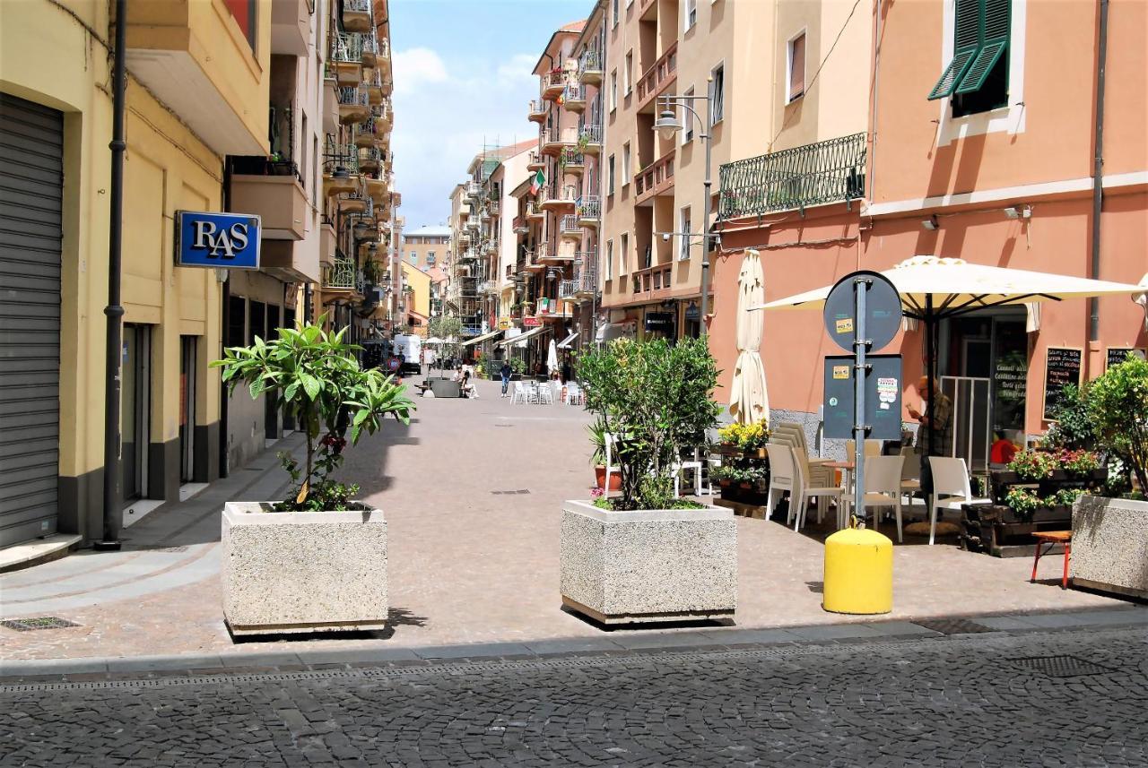 Apartament Costa Del Molo - Casa E Lavoro Vado Ligure Zewnętrze zdjęcie